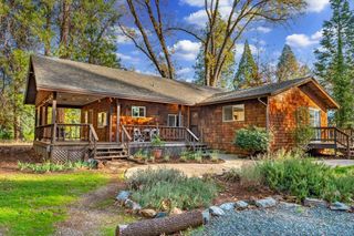 11097 Cedar Ridge Dr, Grass Valley, CA 95945