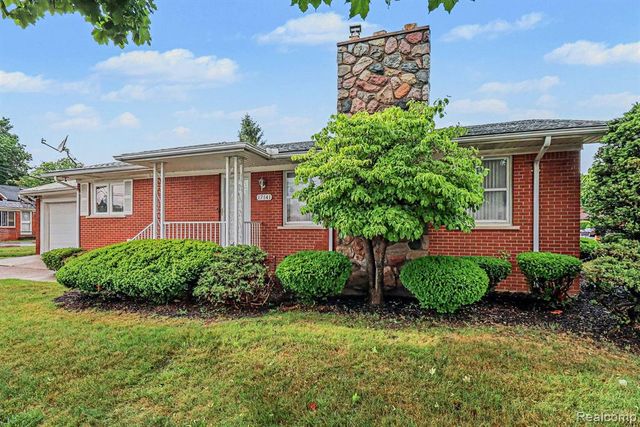 17141 Faust Avenue, Detroit, MI 48219