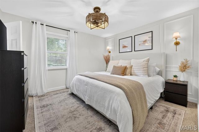 2812 Olde Gloucester Drive, St Charles, MO 63301