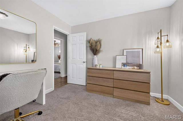2812 Olde Gloucester Drive, St Charles, MO 63301