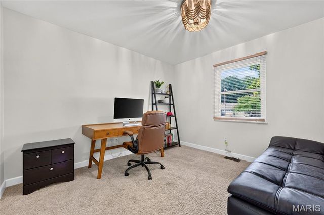 2812 Olde Gloucester Drive, St Charles, MO 63301
