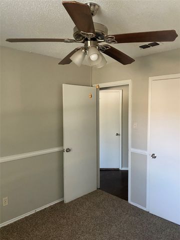 4312 Allegro Lane, Grand Prairie, TX 75052