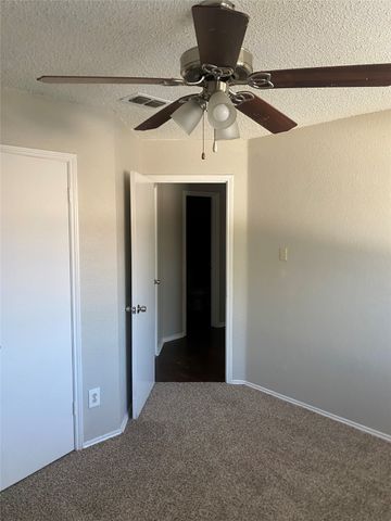 4312 Allegro Lane, Grand Prairie, TX 75052