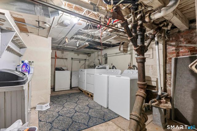 43 Pine Street, East Hartford, CT 06108