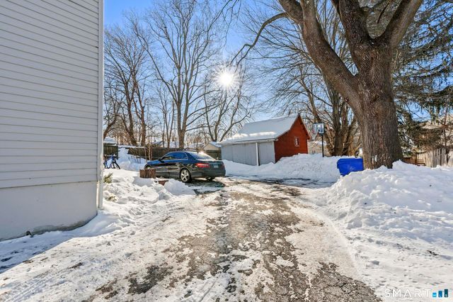 43 Pine Street, East Hartford, CT 06108