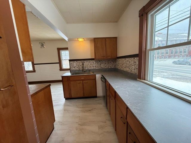 278 US Route 4, Enfield, NH 03748