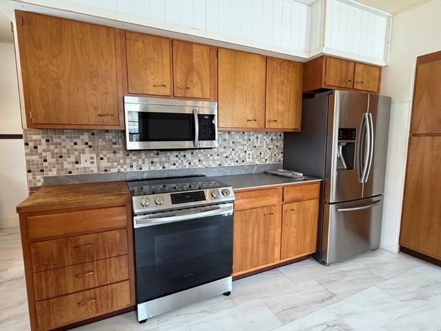 278 US Route 4, Enfield, NH 03748