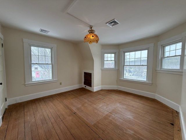 278 US Route 4, Enfield, NH 03748