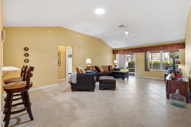 1301 OAK FOREST DRIVE, The Villages, FL 32162