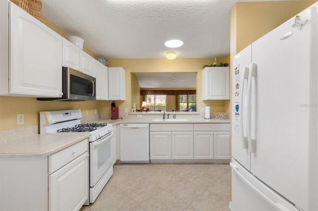 1301 OAK FOREST DRIVE, The Villages, FL 32162