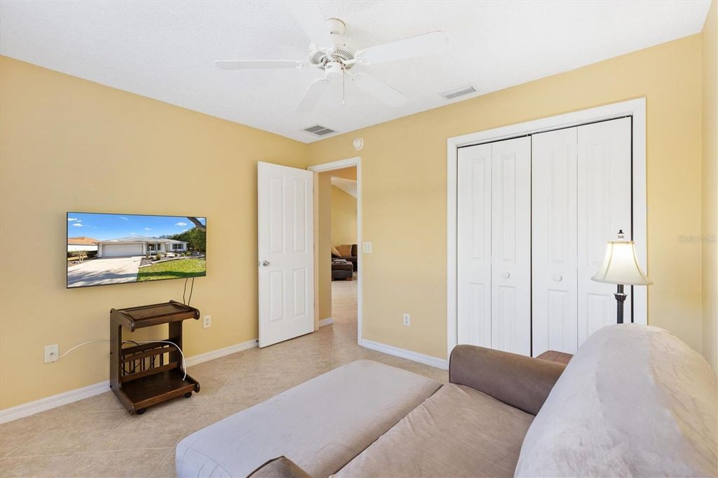 Image 21 of property listing at 1301 OAK FOREST DRIVE, The Villages, FL 32162