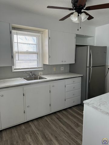 336 Sherman St, Emporia, KS 66801