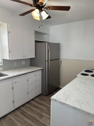 336 Sherman St, Emporia, KS 66801