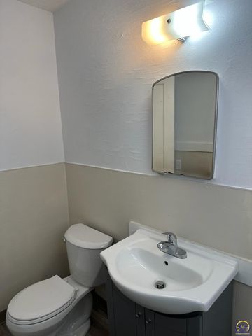 336 Sherman St, Emporia, KS 66801