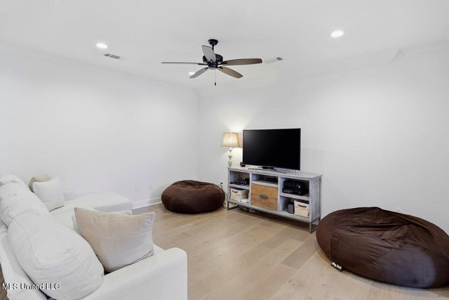 400 Calvary Crossing, Brandon, MS 39047