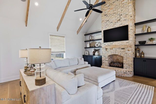 400 Calvary Crossing, Brandon, MS 39047