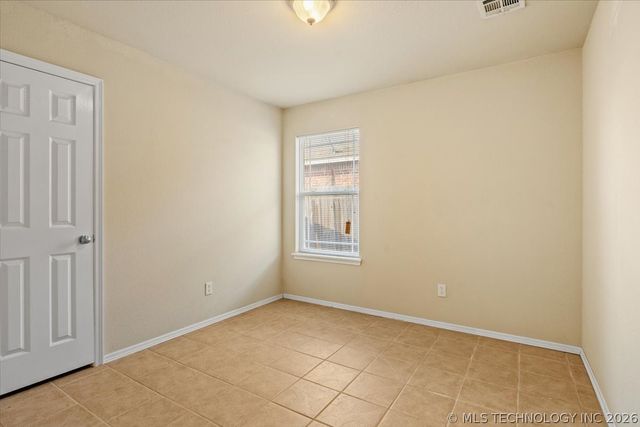 11101 N 144th East Avenue, Owasso, OK 74055