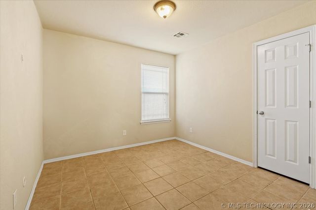 11101 N 144th East Avenue, Owasso, OK 74055