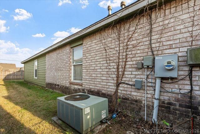 11101 N 144th East Avenue, Owasso, OK 74055