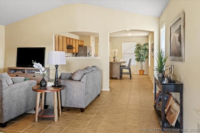 11101 N 144th East Avenue, Owasso, OK 74055