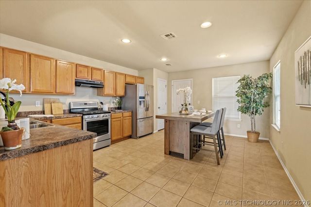 11101 N 144th East Avenue, Owasso, OK 74055