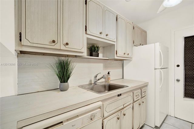 285 NE 191st Street 2911, Miami, FL 33179