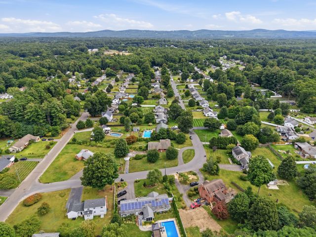 31 Woodcrest Road, Springfield, MA 01129