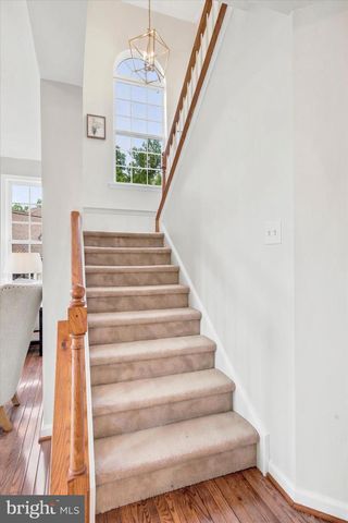 24 WHITE WOODS LN, Malvern, PA 19355