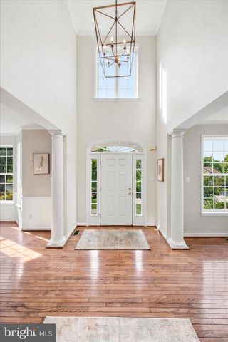 24 WHITE WOODS LN, Malvern, PA 19355