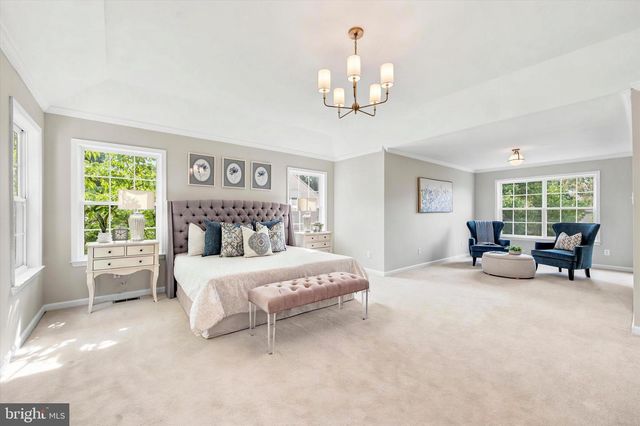 24 WHITE WOODS LN, Malvern, PA 19355