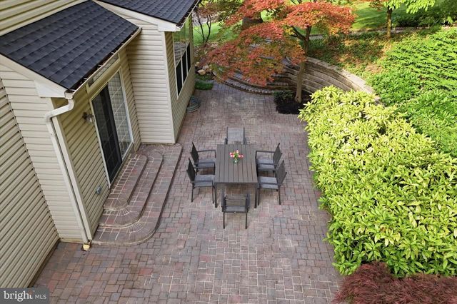 24 WHITE WOODS LN, Malvern, PA 19355