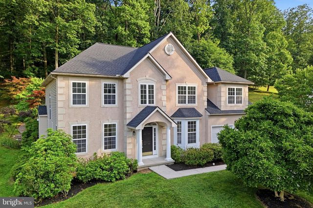24 WHITE WOODS LN, Malvern, PA 19355