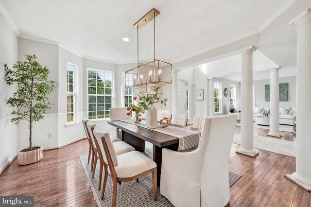 24 WHITE WOODS LN, Malvern, PA 19355
