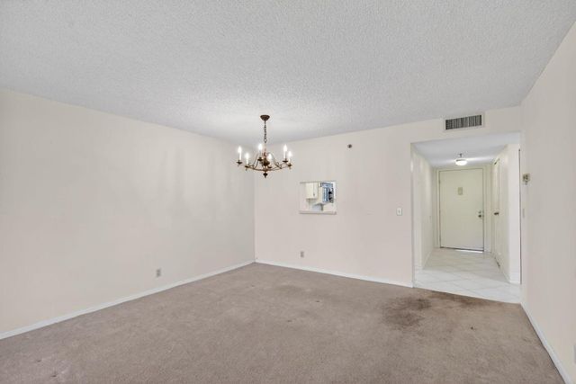 7770 Tahiti Lane 102, Lake Worth, FL 33467