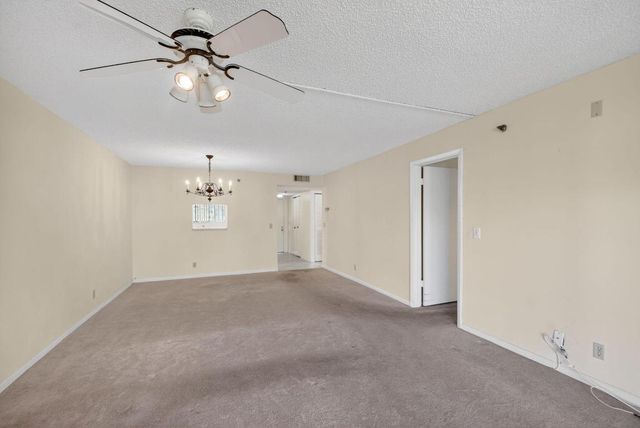 7770 Tahiti Lane 102, Lake Worth, FL 33467