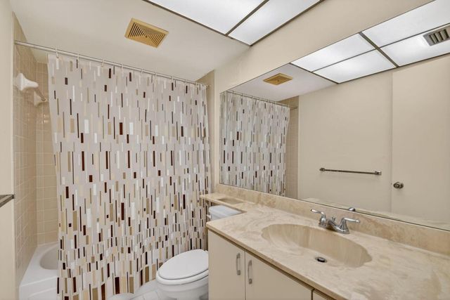 7770 Tahiti Lane 102, Lake Worth, FL 33467