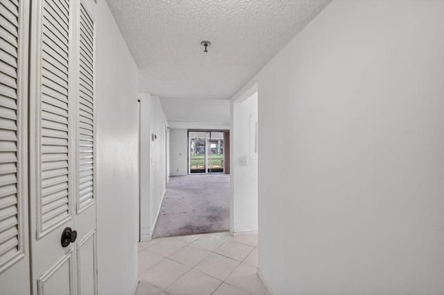 7770 Tahiti Lane 102, Lake Worth, FL 33467