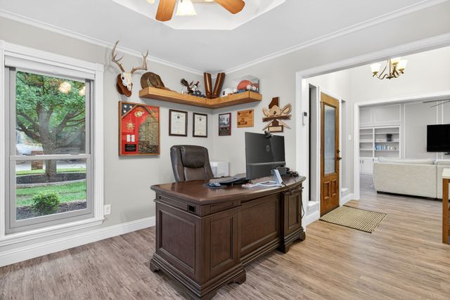 2932 S Creekwood Drive, Grapevine, TX 76051