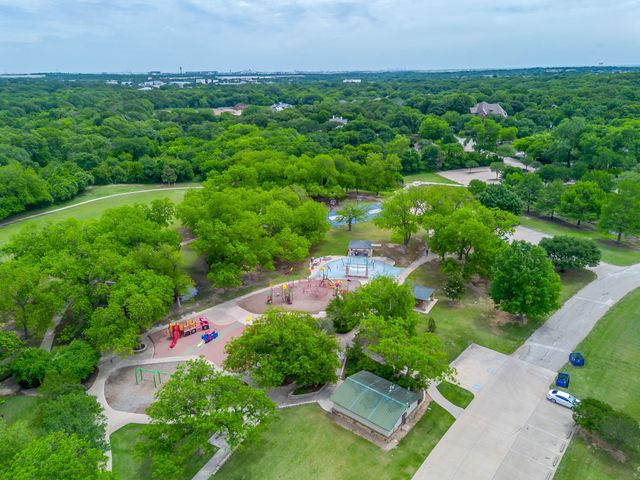 2932 S Creekwood Drive, Grapevine, TX 76051