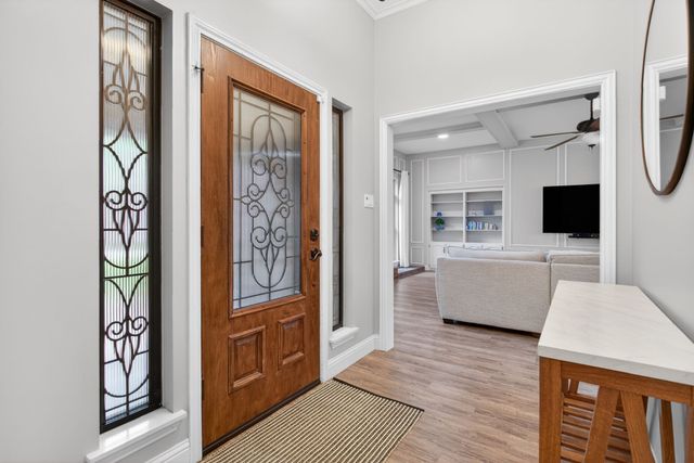 2932 S Creekwood Drive, Grapevine, TX 76051