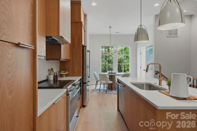 608 E 16th Street, Charlotte, NC 28206