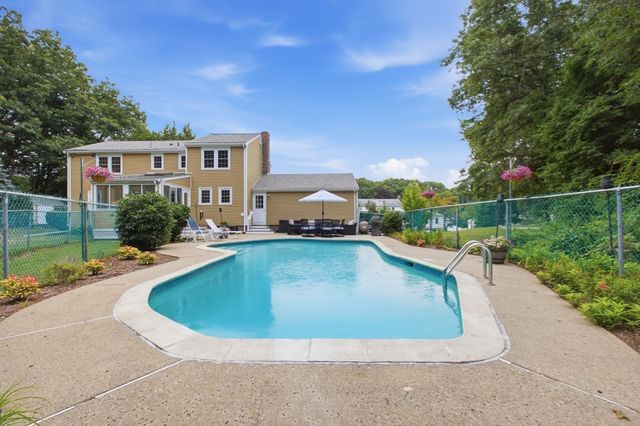 18 Swanson Road, Framingham, MA 01701
