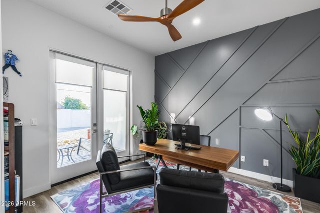 8211 N 17TH Avenue, Phoenix, AZ 85021