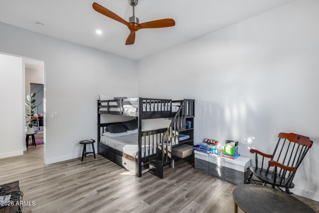 8211 N 17TH Avenue, Phoenix, AZ 85021