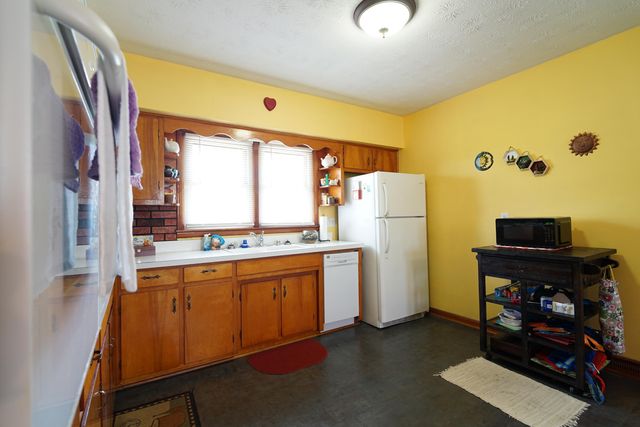 198 W Mason Avenue, Danville, KY 40422