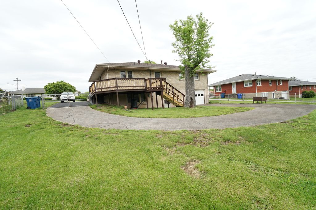 198 W Mason Avenue, Danville, KY 40422