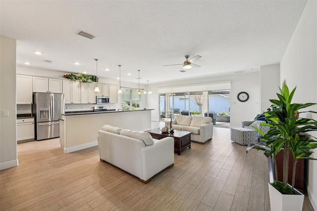 27040 CAMERONS RUN, Leesburg, FL 34748