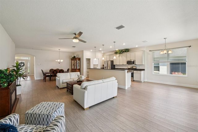 27040 CAMERONS RUN, Leesburg, FL 34748