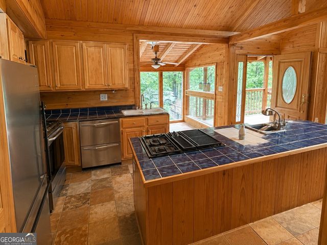 82 Poinsettia Place S, Sparta, GA 31087