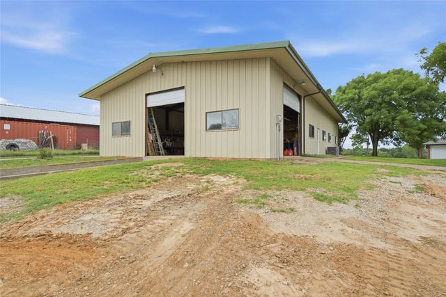 152 Fox Road, Weatherford, TX 76088